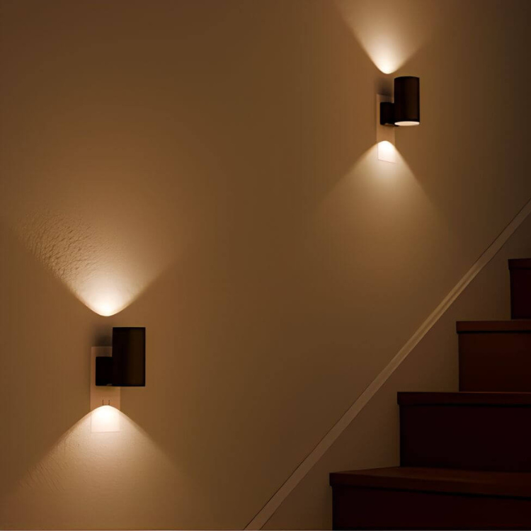 Dimbaar LED Nachtlampje met Automatische Schemersensor – Instelbare Helderheid voor Slaapkamers en Gangen-DeWoonVallei-DeWoonVallei