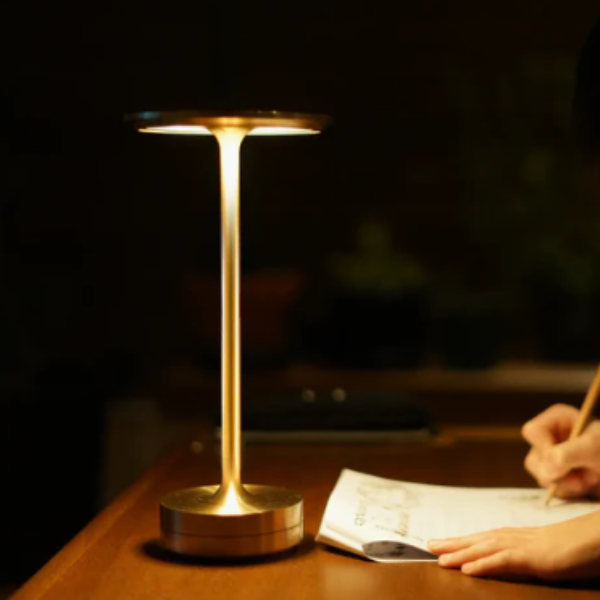 Elegante Draadloze Tafellamp met Touchbediening & Dimbaar Licht-Table Lamp-DeWoonVallei-DeWoonVallei