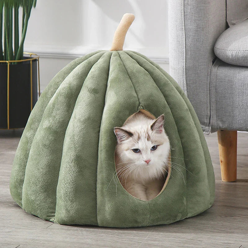 Knus Pompoen Kattenbed – Gesloten Ontwerp & Warm Comfort voor de Winter-Pet beds-DeWoonVallei-DeWoonVallei