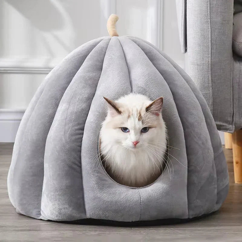 Knus Pompoen Kattenbed – Gesloten Ontwerp & Warm Comfort voor de Winter-Pet beds-DeWoonVallei-DeWoonVallei