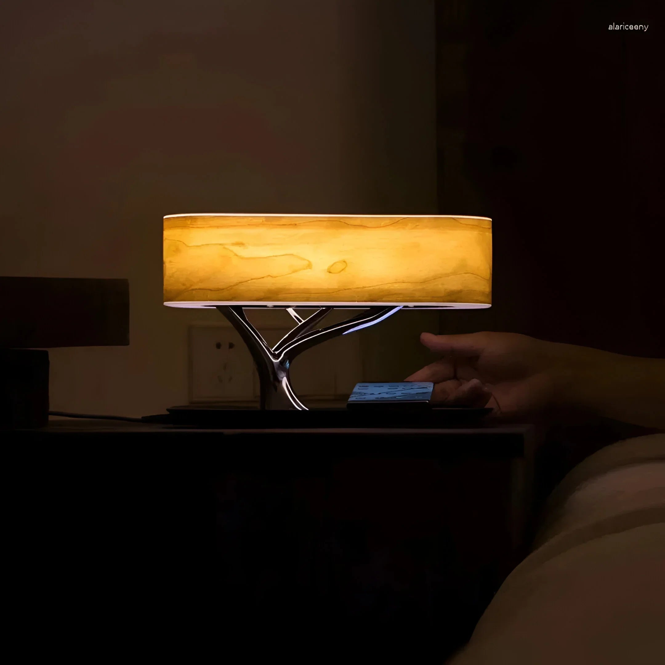 Moderne Tafellamp met Bluetooth Speaker en Draadloze Oplader-Table Lamp-DeWoonVallei-DeWoonVallei