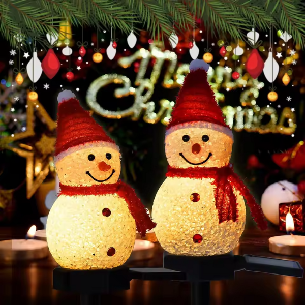 Verlichte Sneeuwpop Tuinprikker op Zonne-energie – Duurzame Buitenverlichting met Warme Kerstsfeer-DeWoonVallei-DeWoonVallei