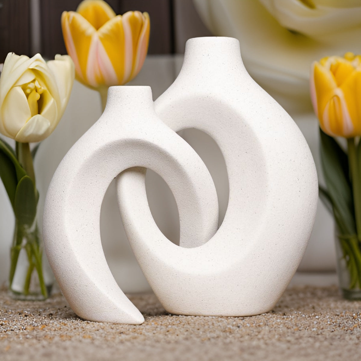 Verweven Keramische Bloemenvaas met Sculpturaal Ontwerp voor Artistiek en Elegant Woondecor-DeWoonVallei-DeWoonVallei