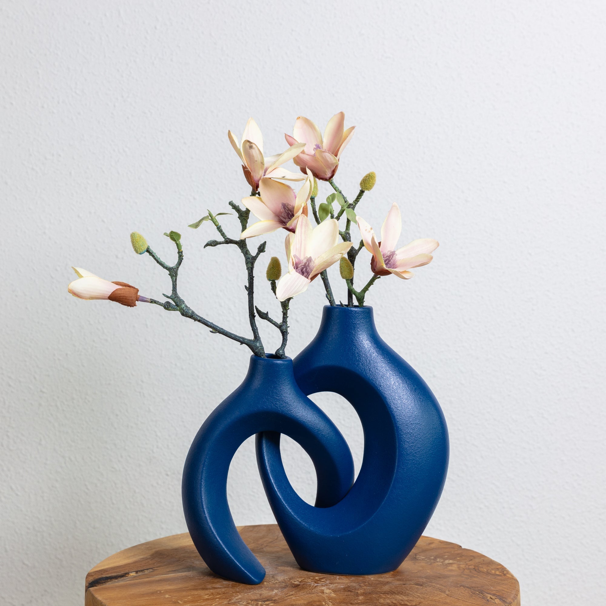 Verweven Keramische Bloemenvaas met Sculpturaal Ontwerp voor Artistiek en Elegant Woondecor-DeWoonVallei-DeWoonVallei