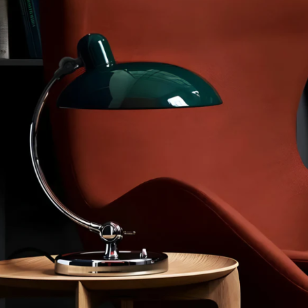 Vintage IJzeren Tafellamp met Verstelbaar Ontwerp voor Warme Sfeer-Table Lamp-DeWoonVallei-groen-DeWoonVallei