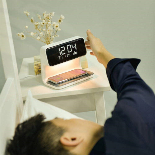 3-in-1 Bedlamp met Draadloze Oplader, LCD Wekker & Touch Dimbare LED Verlichting voor Ultiem Comfort-DeWoonVallei-DeWoonVallei