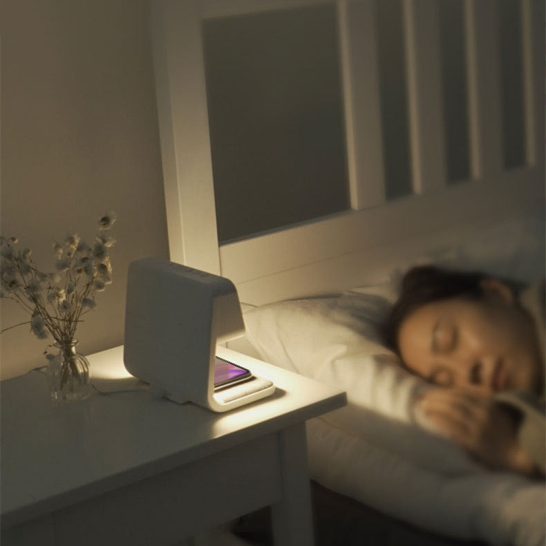 3-in-1 Bedlamp met Draadloze Oplader, LCD Wekker & Touch Dimbare LED Verlichting voor Ultiem Comfort-DeWoonVallei-DeWoonVallei