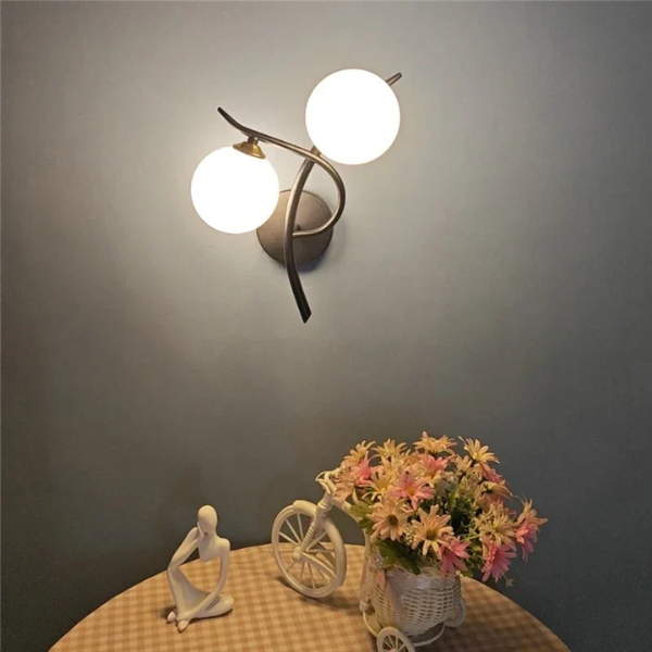 Artistieke Energiezuinige Wandlamp met Stijlvolle Moderne Elegant-Wall light-DeWoonVallei-Zwart links-DeWoonVallei