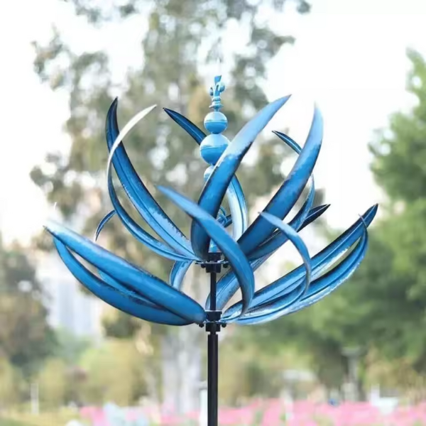 Blauwe Lotus Metalen Tuin Windspinner Buiten Decoratie voor Kalmerende Beweging-DeWoonVallei-DeWoonVallei
