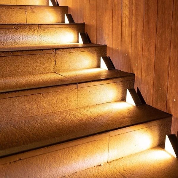 Buiten Solar Trapverlichting Stijlvolle Energiezuinige Verlichting voor Veilige Paden-DeWoonVallei-DeWoonVallei