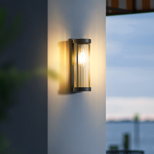 Cilindrische Buitenmuurlamp Moderne Metaal en Glas Design met Dubbele Voeding en Sfeerverlichting-Solar-Powered Outdoor Lamps-DeWoonVallei-DeWoonVallei