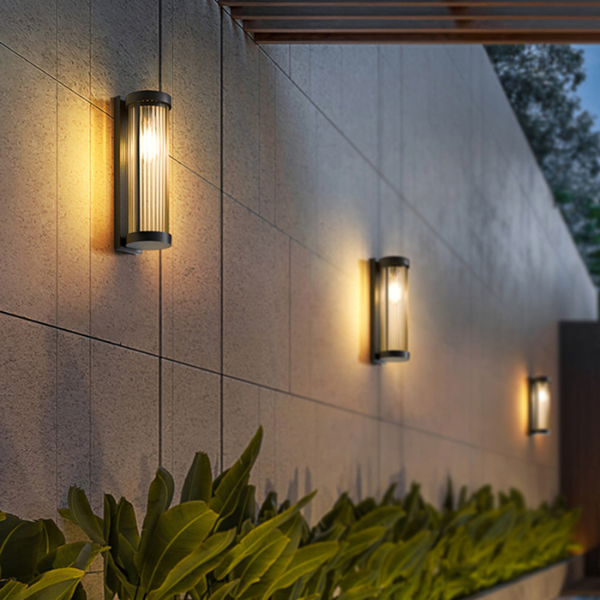Cilindrische Buitenmuurlamp Moderne Metaal en Glas Design met Dubbele Voeding en Sfeerverlichting-Solar-Powered Outdoor Lamps-DeWoonVallei-DeWoonVallei