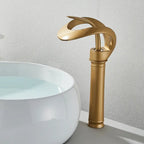 Dekgemonteerde Wastafelkraan – Luxe Design met Watervaluitloop voor een Tijdloze Uitstraling-DeWoonVallei-Goud-Lang-DeWoonVallei