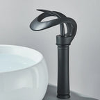Dekgemonteerde Wastafelkraan – Luxe Design met Watervaluitloop voor een Tijdloze Uitstraling-DeWoonVallei-Zwart-Lang-DeWoonVallei