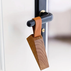 Deurstop van Natuurlijk Hout Minimalistisch Scandinavisch Design voor Moderne Interieurs-Door Stops-DeWoonVallei-DeWoonVallei