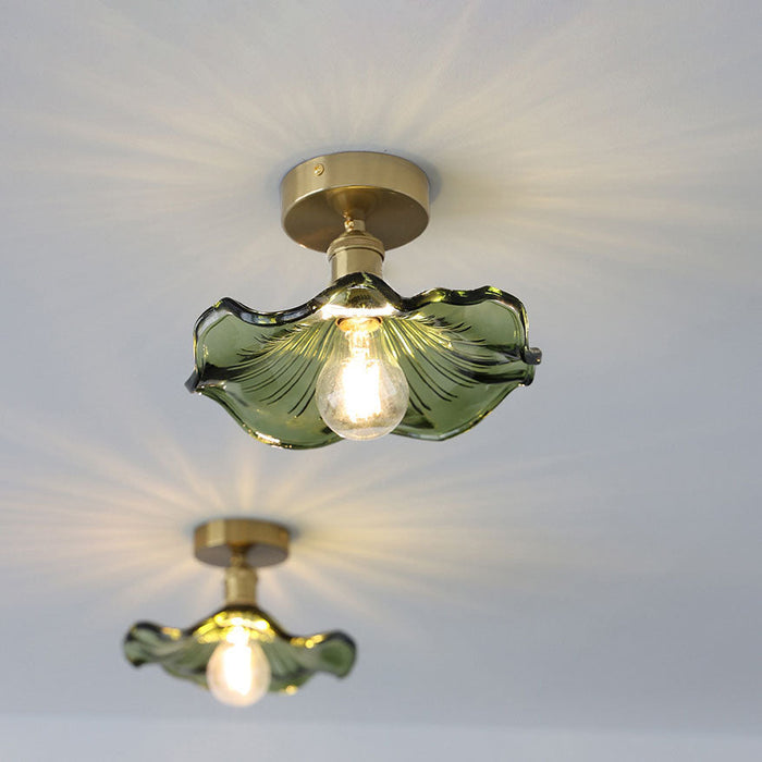 Glazen Plafondlamp in Hibiscusvorm – Modern Design met Artistieke Bloemaccenten voor Warme Sfeerverlichting-Ceiling Lamp-DeWoonVallei-DeWoonVallei