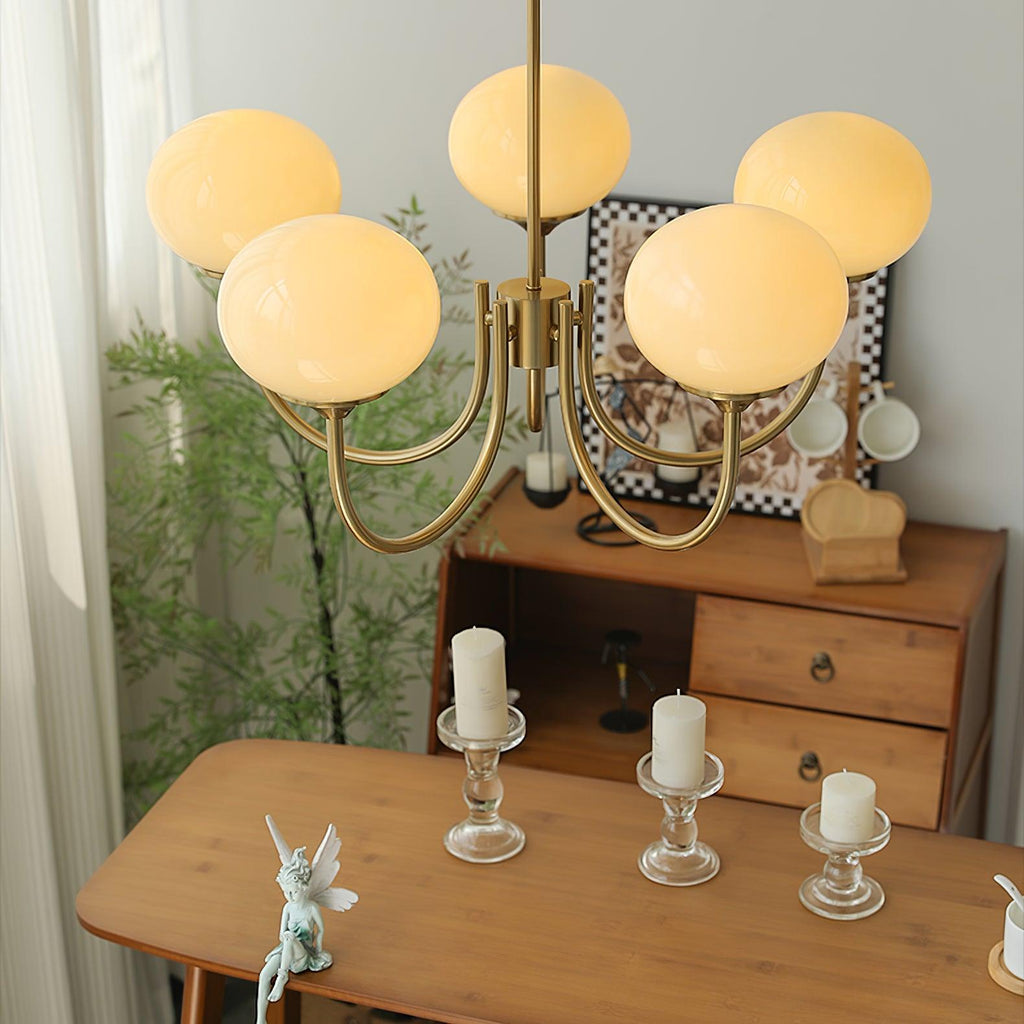 Glazen Plafondlamp met Gouden Afwerking – Modern Marshmallow Design voor Luxe en Speelse Verlichting-Ceiling Lamp-DeWoonVallei-DeWoonVallei