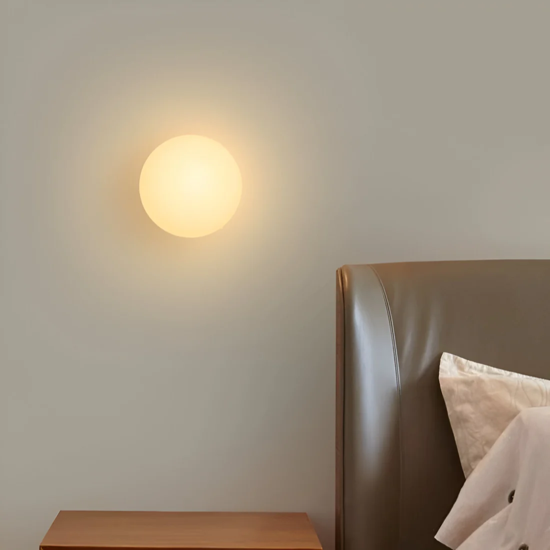 Glazen Wandlamp met Warm Licht en Minimalistisch Design-DeWoonVallei-DeWoonVallei
