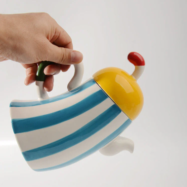 Handgemaakte Keramische Theepot met Taillehandgreep voor Elegante Theesessies-Teapot-DeWoonVallei-DeWoonVallei