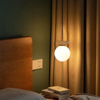 Houten Globe Plafondlamp – Moderne Glasbol Verlichting met Scandinavische Uitstraling-Ceiling Lamp-DeWoonVallei-DeWoonVallei