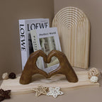 Houten Hartvorm Sculptuur – Romantisch Decoratief Kunstwerk met Warme Uitstraling-Home & Decor-DeWoonVallei-DeWoonVallei