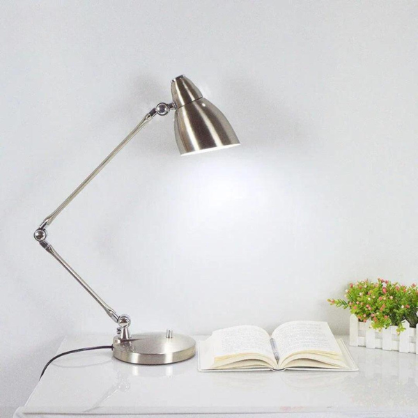 Industriële Flex Chrome Tafellamp Verstelbare Verlichting voor Werk en Wooncomfort-Table Lamp-DeWoonVallei-DeWoonVallei