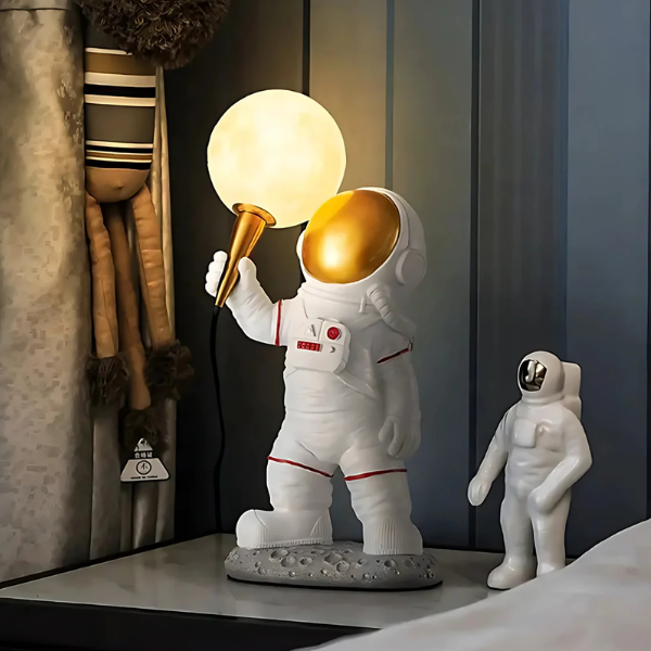 Kinder Astronaut Tafellamp Gouden Helm Warm Licht-Lamps & Lighting-DeWoonVallei-DeWoonVallei