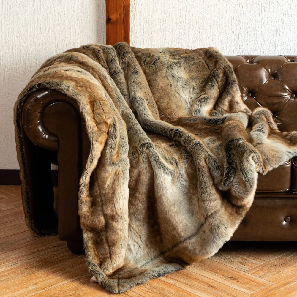 Luxe Faux Vossenbont Deken – Zachte Warmte, Elegant Design & Dierenvriendelijke Weelde-Blankets-DeWoonVallei-Brindle-DeWoonVallei
