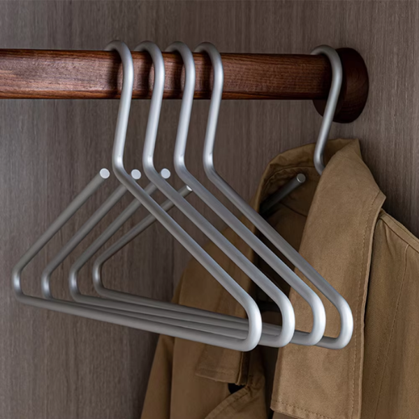 Luxe Matte Metalen Kledinghangers Set Elegante Goud & Zilver-Hangers in clothing-DeWoonVallei-Zilver-DeWoonVallei