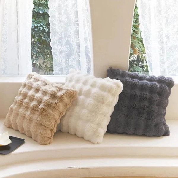 Luxe Zachte Faux Fur Wave Kussenhoes voor Comfort en Stijl-Cushions-DeWoonVallei-DeWoonVallei