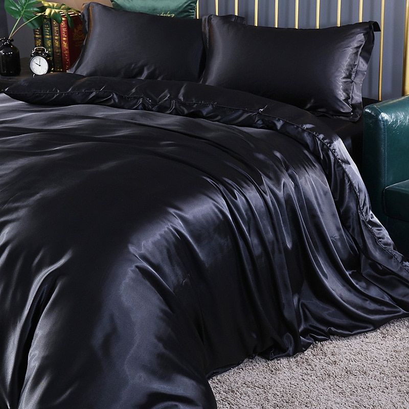 Luxe Zijde Dekbedovertrekset – Natuurlijke Zijde voor Zijdezacht Comfort en Tijdloze Slaapervaring-Duvet Cover-DeWoonVallei-Zwart-150cm hoeslaken + Dekbed 200x 230cm + 2x kussensloop-DeWoonVallei
