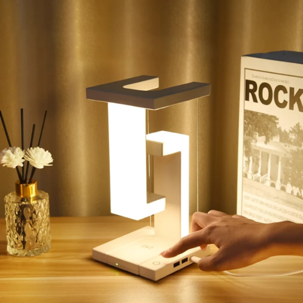 Magnetische Zwevende Tafellamp met Draadloos Opladen Futuristisch Zwevend Licht voor Elegante Ruimtes-Table Lamps-DeWoonVallei-DeWoonVallei