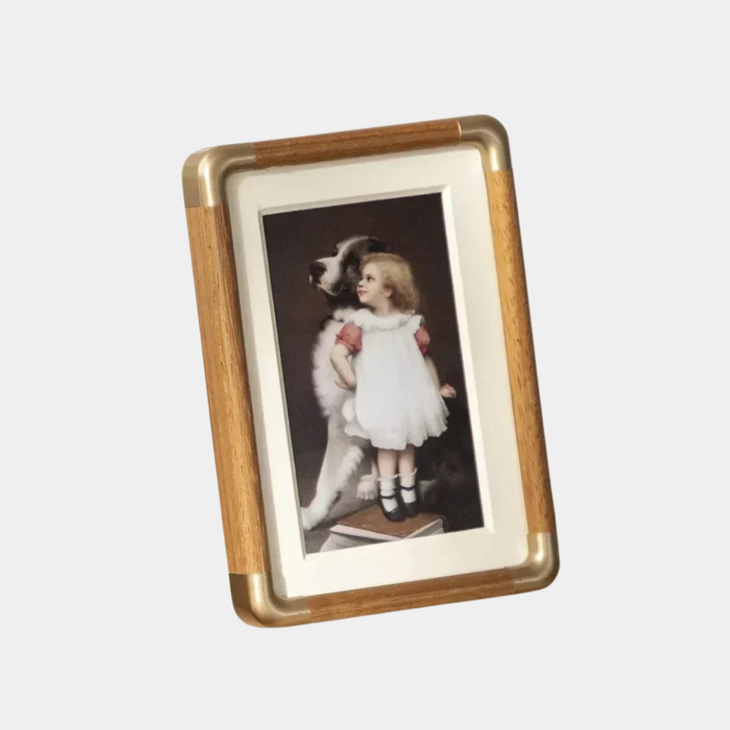Massief Houten Fotolijst – Vintage Tafelmodel met Elegante Metalen Hoeken-Home Decoration-DeWoonVallei-DeWoonVallei