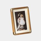 Massief Houten Fotolijst – Vintage Tafelmodel met Elegante Metalen Hoeken-Home Decoration-DeWoonVallei-DeWoonVallei