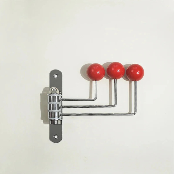 Midcentury Wandhaakrek Stijlvol Ontwerp met Ronde Knoppen voor Eenvoudige Organisatie-Hooks-DeWoonVallei-3 Haken-Rood-DeWoonVallei