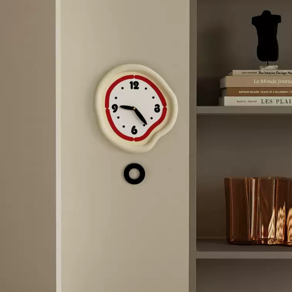 Minimalistische Creme Wandklok met Pendule Optie voor Stille en Stijlvolle Woondecoratie-Clocks-DeWoonVallei-DeWoonVallei
