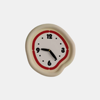Minimalistische Creme Wandklok met Pendule Optie voor Stille en Stijlvolle Woondecoratie-Clocks-DeWoonVallei-Rood-Zonder Pendule-DeWoonVallei