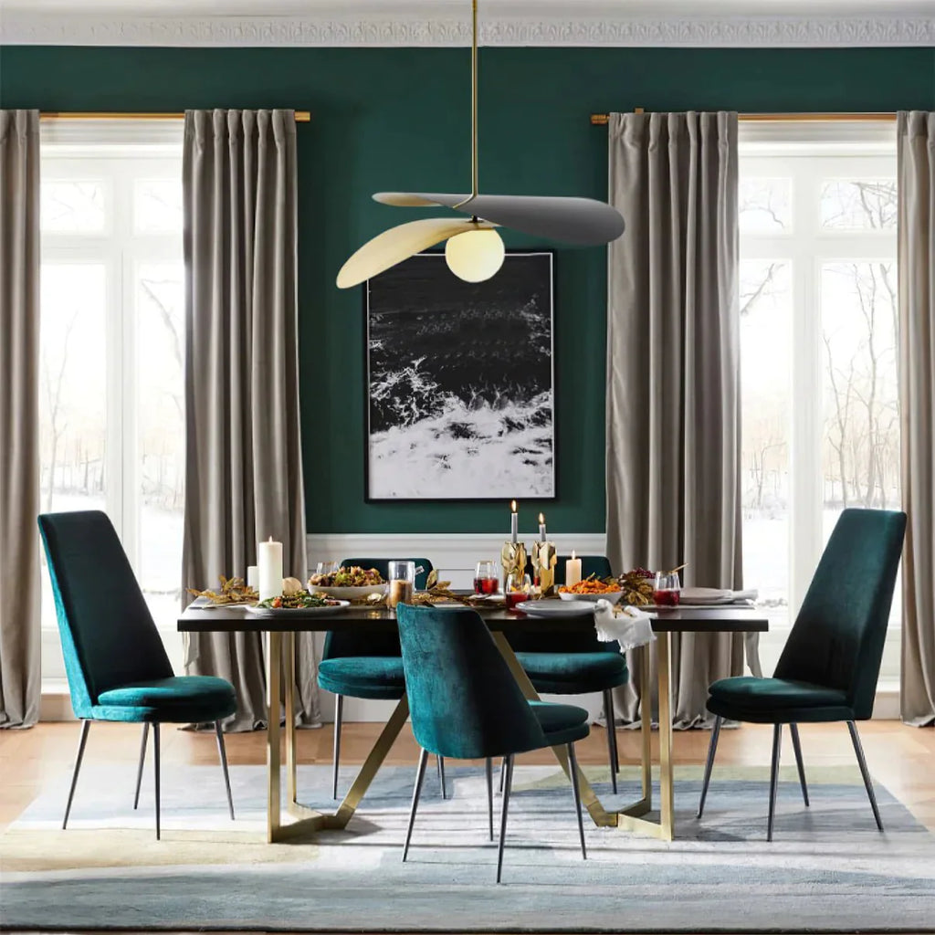 Moderne Hanglamp met Glazen Kap – Goud & Zwart Ontwerp voor Eetkamer en Woonruimte-Lamp-DeWoonVallei-DeWoonVallei