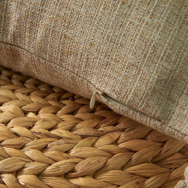 Natuurlijke Hennep Kussensloop met Franjes Handgemaakt Comfort voor Ontspannende Ruimtes-Cushion Cover-DeWoonVallei-DeWoonVallei