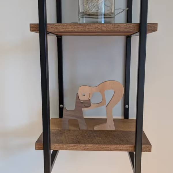 Noordse Houten Hond Sculptuur Minimalistisch Ontwerp voor Woondecoratie-Nordic Wooden Dog Sculpture-DeWoonVallei-DeWoonVallei