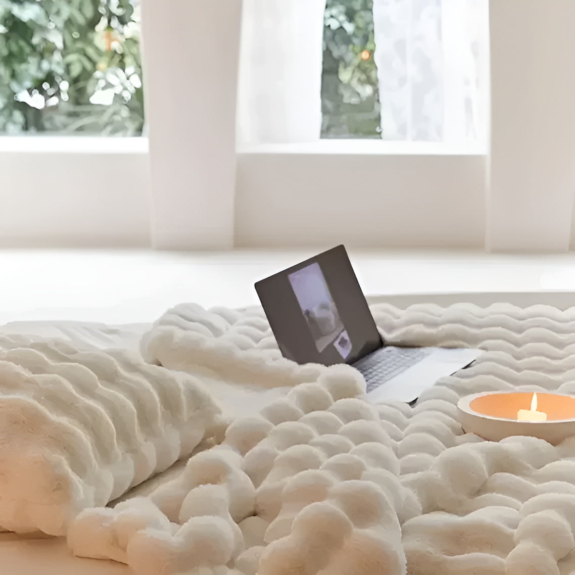 Pluche Reisdeken met Draagbare Warmte – Zachte Luxe voor Bank, Bed & Onderweg-Blanket-DeWoonVallei-DeWoonVallei