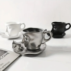 Romantische Keramische Koffiekop en Schotel Set Elegant Ontwerp voor Intieme Momenten-Drinkware-DeWoonVallei-DeWoonVallei