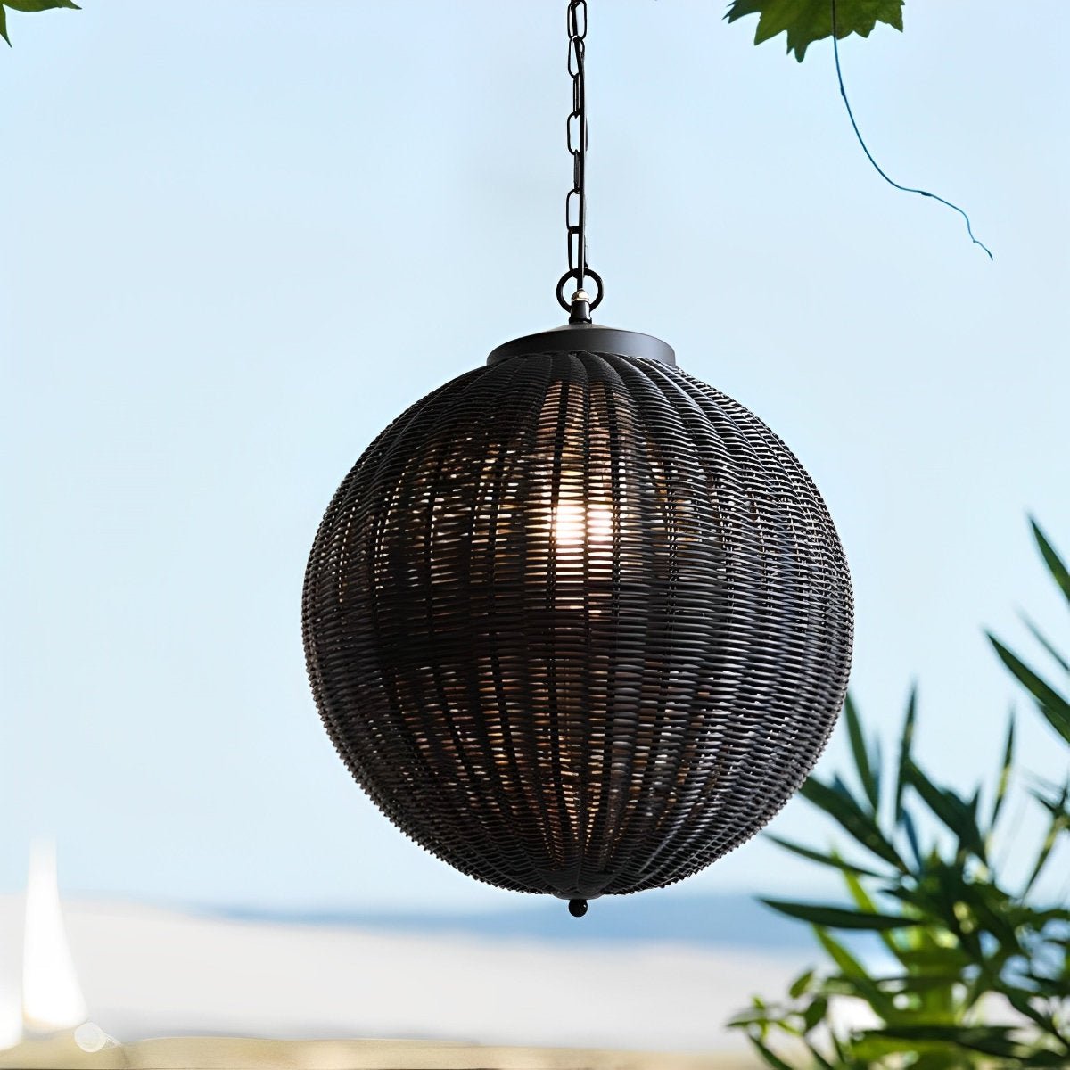 Ronde Rotan Buitenhanglamp – Waterdichte Retro Zwarte Lantaarn voor Sfeervolle Terrasverlichting-Ceiling Lamp-DeWoonVallei-DeWoonVallei