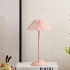 Tafellamp met geplooide stoffen kap en messing afwerking voor warme sfeerverlichting-Table Lamps-DeWoonVallei-Roze Lampenkap + Roze Voet-DeWoonVallei
