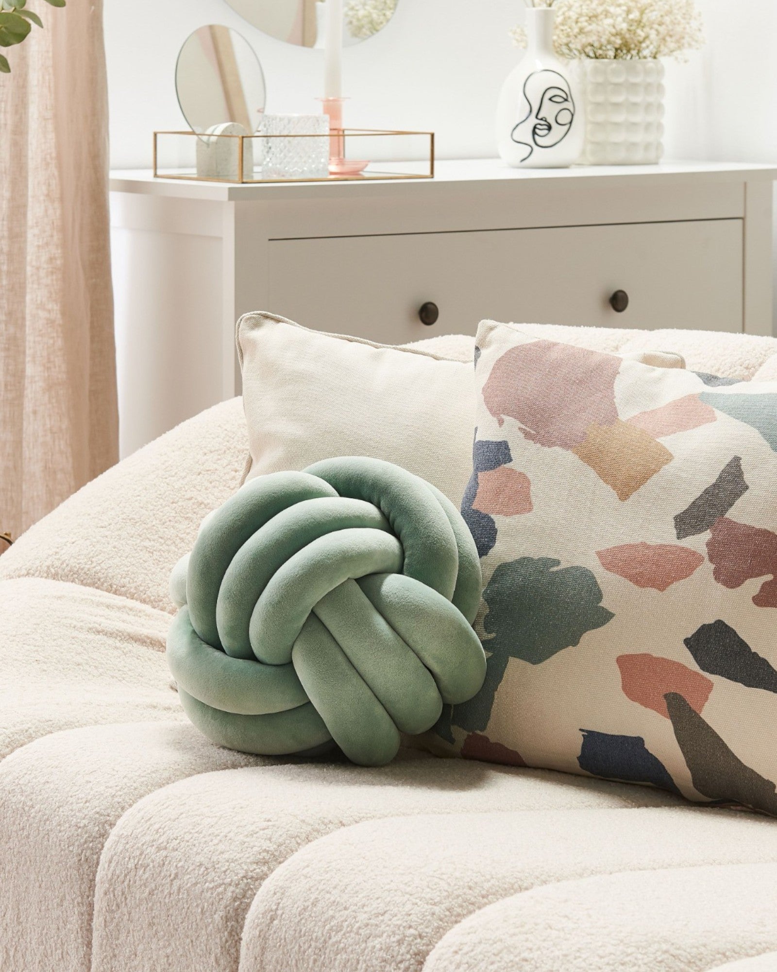 Velvet Knoopkussen – 20/30 cm – Mintgroen, Lichtgrijs, Zwart-Cushion-DeWoonVallei