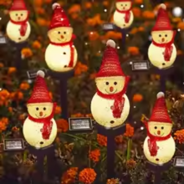 Verlichte Sneeuwpop Tuinprikker op Zonne-energie – Duurzame Buitenverlichting met Warme Kerstsfeer-DeWoonVallei-DeWoonVallei