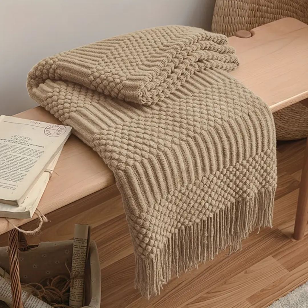 Vintage Gebreide Tassel Deken - Tijdloze Warmte & Klassieke Gezelligheid-Home & Garden-DeWoonVallei-Kameel-DeWoonVallei