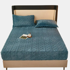 Zacht Fluwelen Dekbedovertrek Luxe Beddengoed voor Gezellige, Ademende en Stijlvolle Slaapkamercomfort-Bedding-DeWoonVallei-Donkerblauw-Bedlaken 90 x 200cm-DeWoonVallei