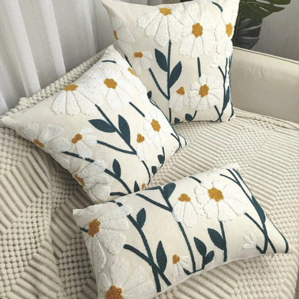 Zachte Daisy Bloemen Kussensloop voor Gezellig en Elegant Interieur-Cushion Cover-DeWoonVallei-DeWoonVallei