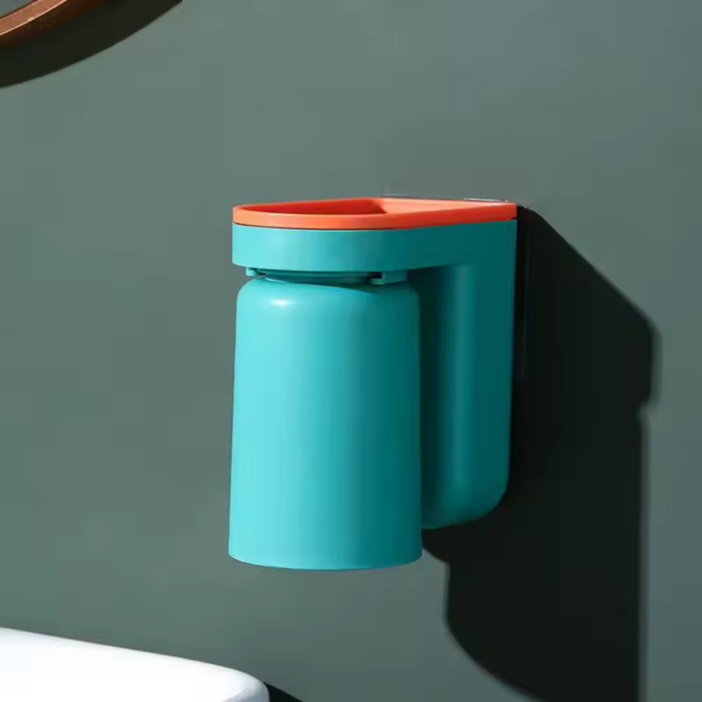 Zelfklevende Tandenborstelhouder met Magnetische Beker – Hygiënische en Ruimtebesparende Badkameroplossing-Bathroom organizer-DeWoonVallei-Groen-DeWoonVallei